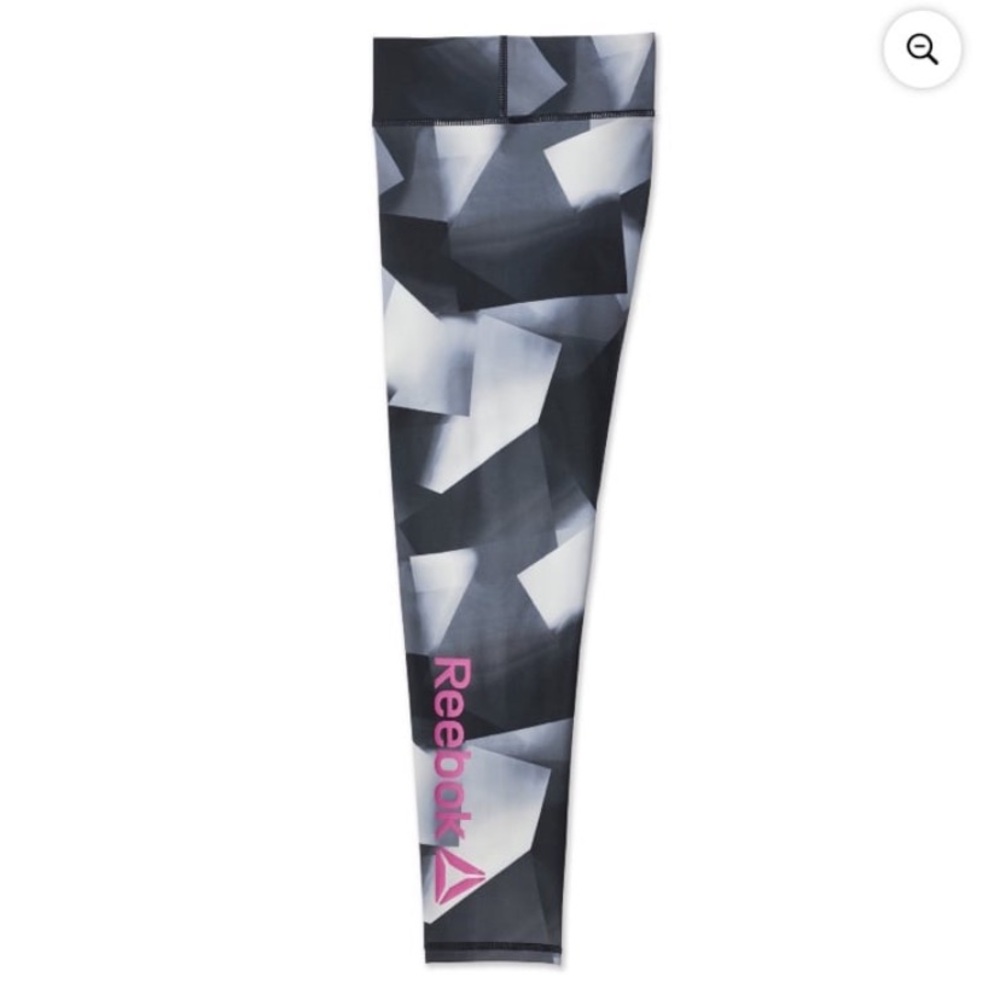 Reebok Girl's Athletic cropped Legging size 10/12 large